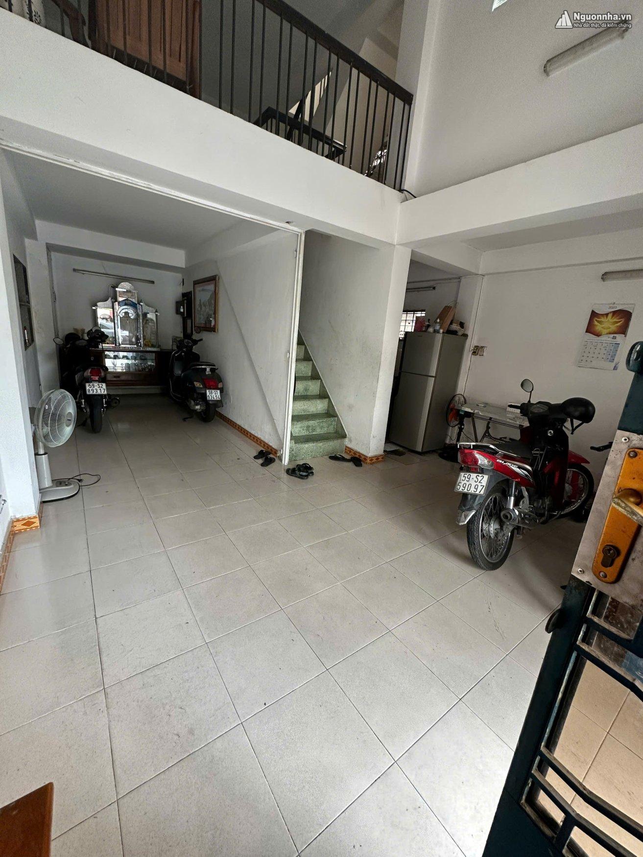 z6216422988474_82f585445c005785a7d5d7d534e7935e