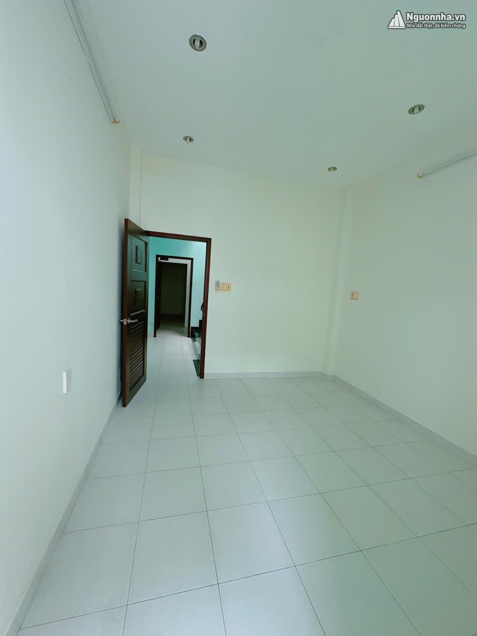 z6828543411845_4ab5e61fdfd4d85fd937771fd7009e27