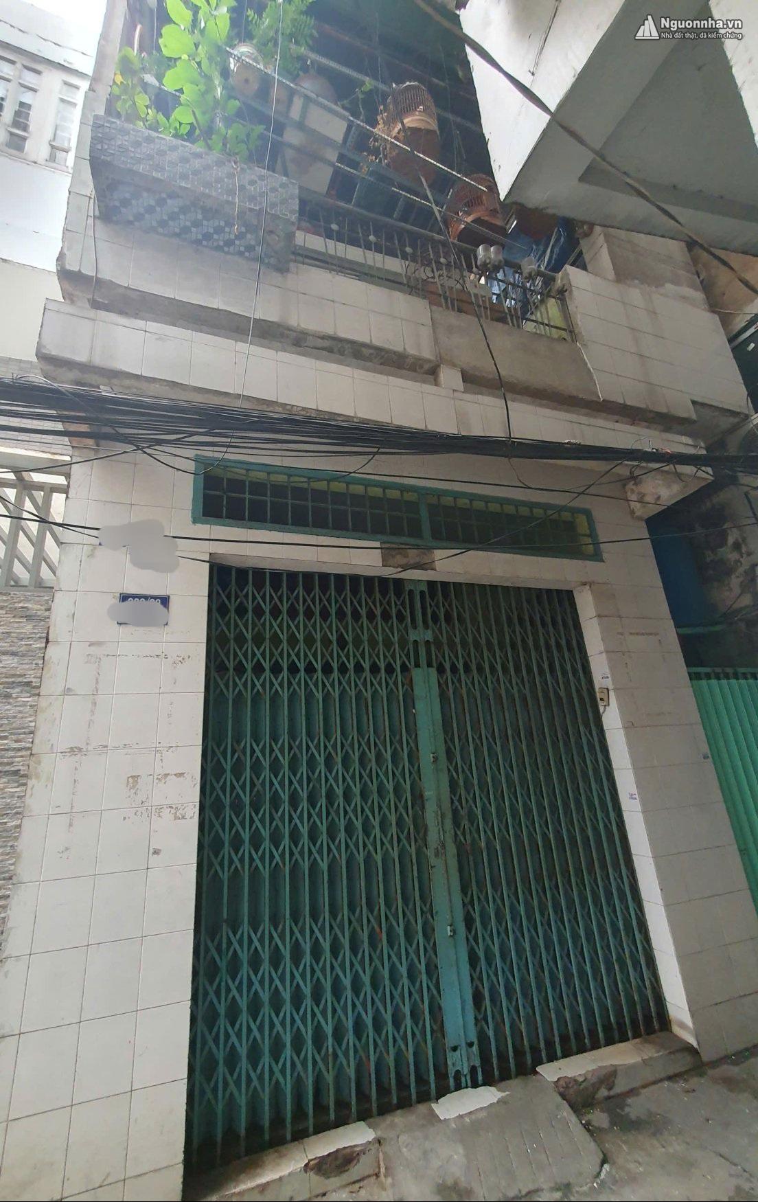 z6976576636569_445936edf2bf5007b6deba7d9b3ef8d8