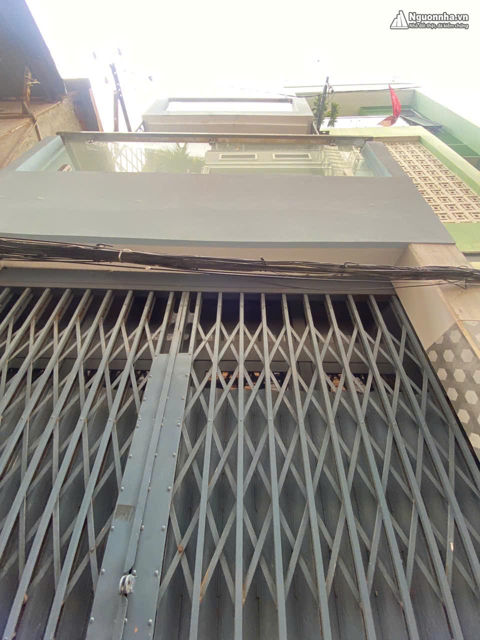 NHÀ TUYỂN. Nhà hẻm 27 Huỳnh Tịnh Của, P8, Quận 3