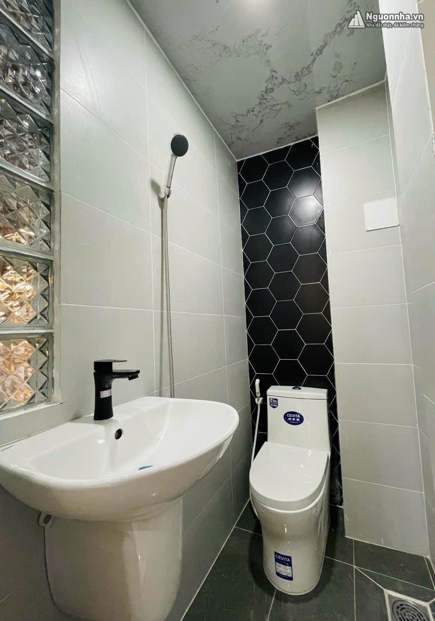 z5499880797074_7c33512c4ffed431786eb5b06114875c